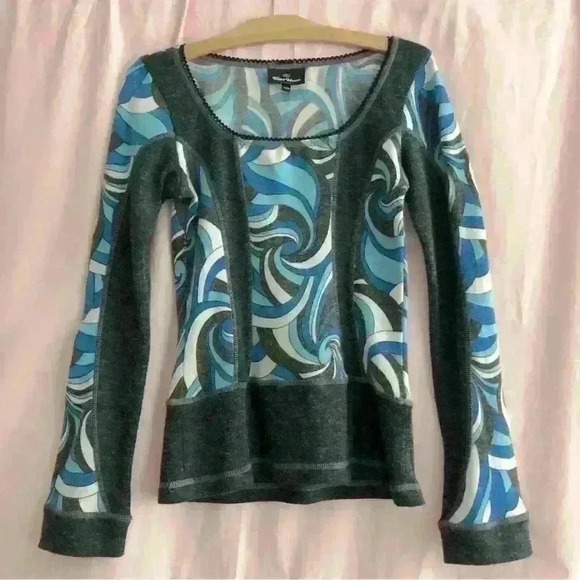 KarKass Tops - Retro  pattern warm top, 🇨🇦 Canadian Designer KarKass